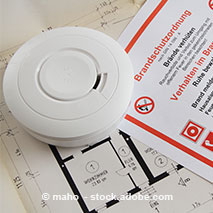 Rauchmelder mit Bauplan